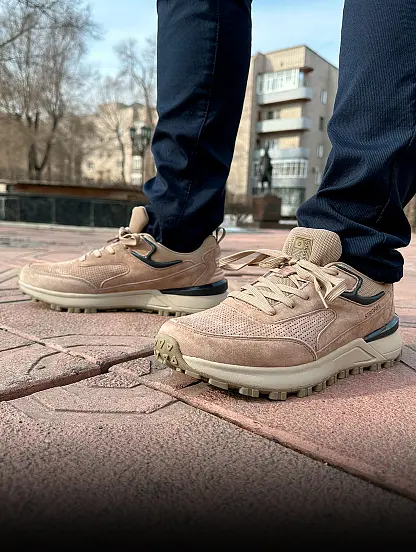 Мужчинам